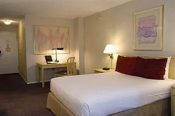 Eastgate Tower Hotel New York